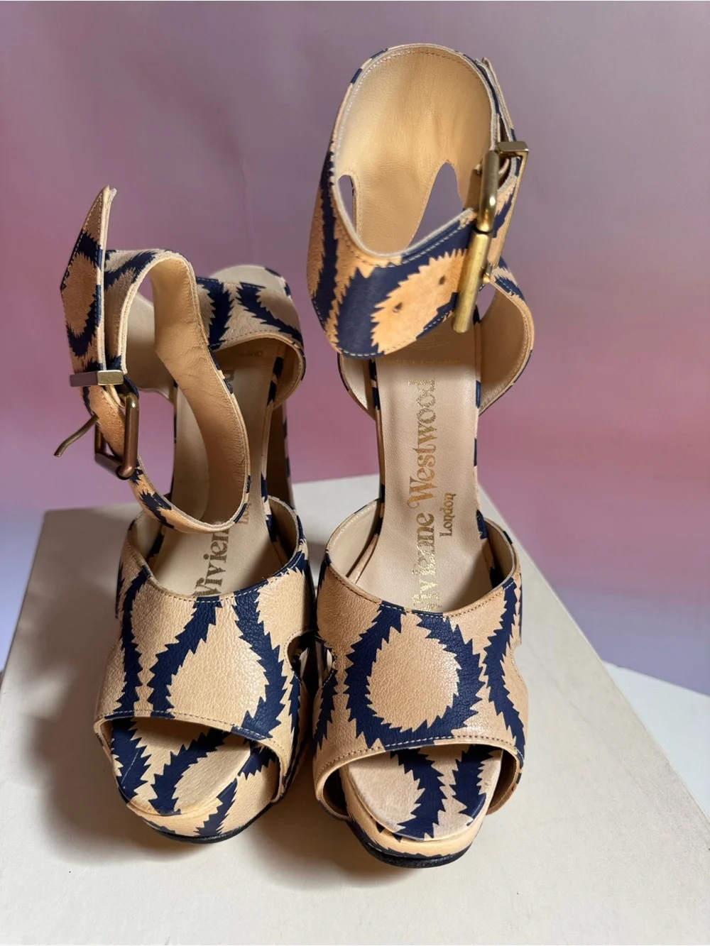 Vivienne Westwood SS13 BRAND NEW ELEVATED REGENT SLAVE SANDAL SQUIGLLE IT38 US8